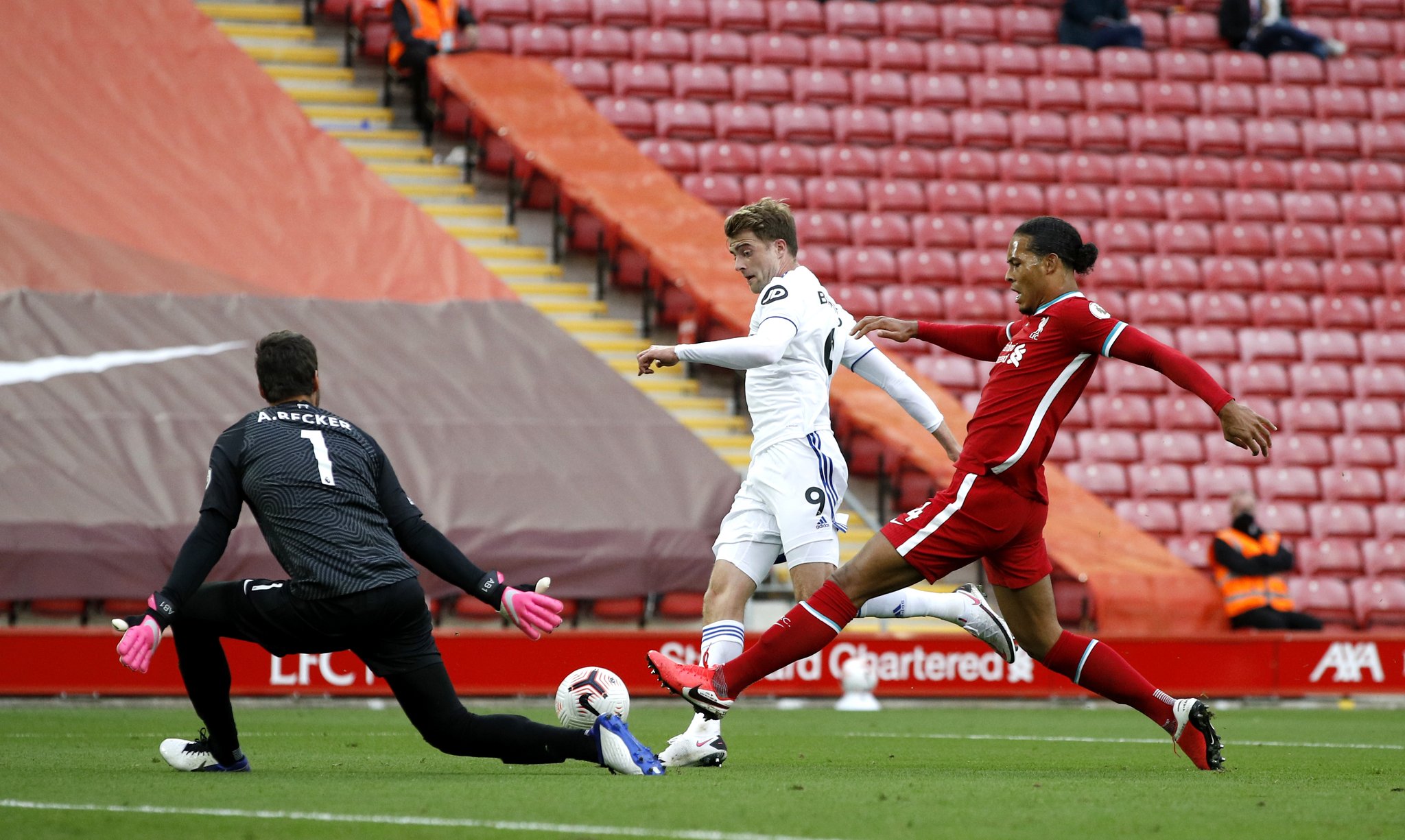 萨的忠诚 萨的忠诚